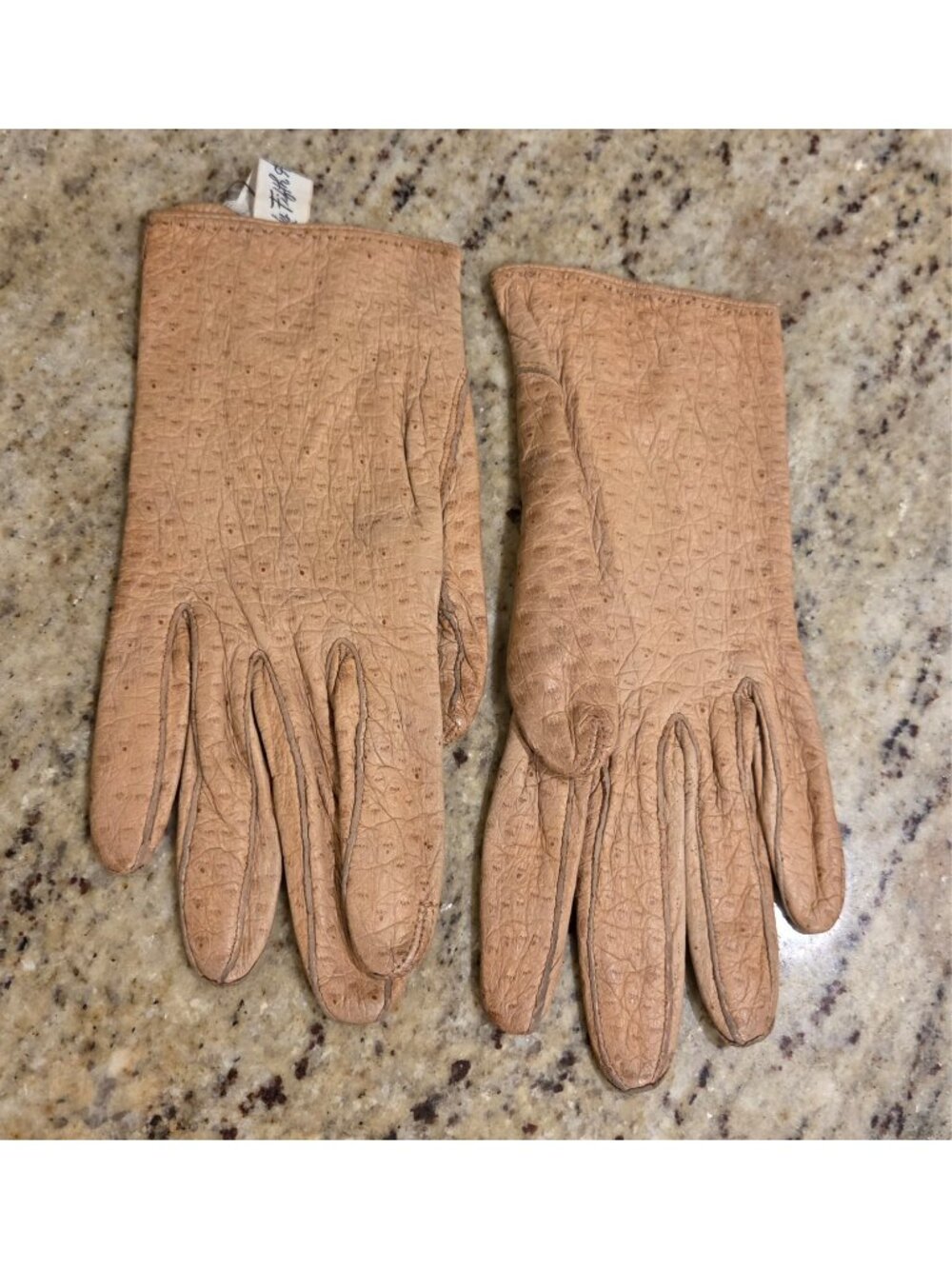 Vintage Womens Size S Pigskin Leather Tan Gloves Saks 5th Ave